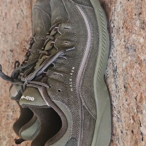 Easy Spirit Forest Green Sneakers